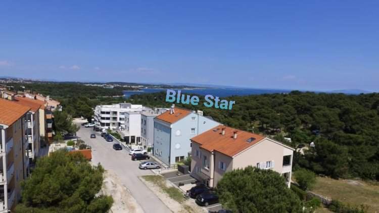 Blue Star Appartement Premantura Buitenkant foto